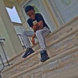 Meet your Posher, Akosua